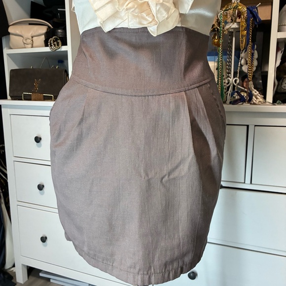 Cream and Brown Ruffled Dress - Picture 5 of 6